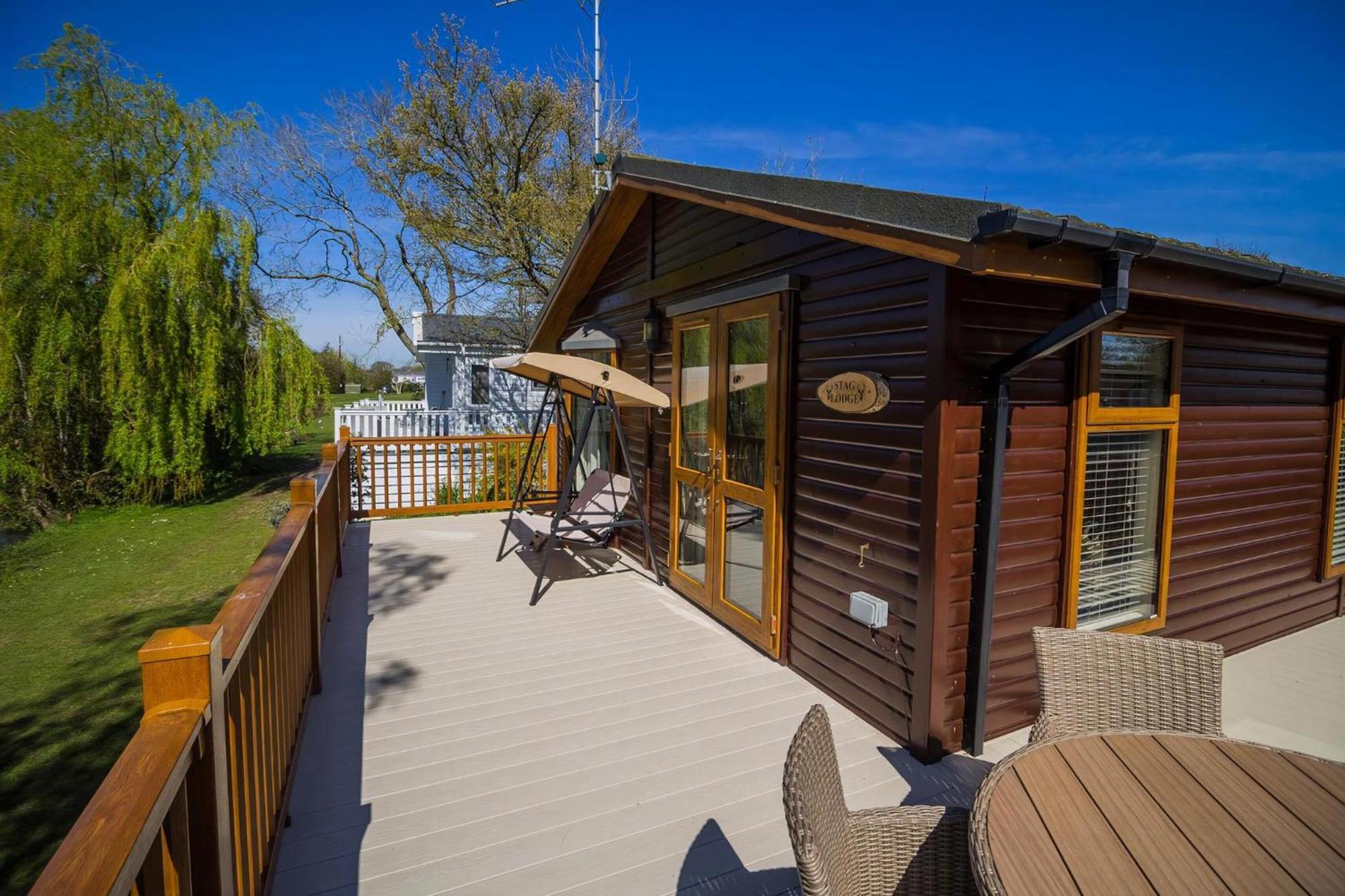 Stunning Lodge With Free Wifi For Hire At Carlton Meres In Suffolk Ref 60013M Saxmundham Εξωτερικό φωτογραφία